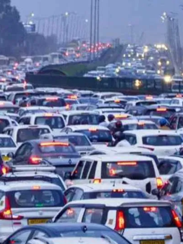 तस्वीरें उस  ट्रैफिक जाम की, जब 12 दिनों तक गाड़ियों में फंसे रहे थे लोग